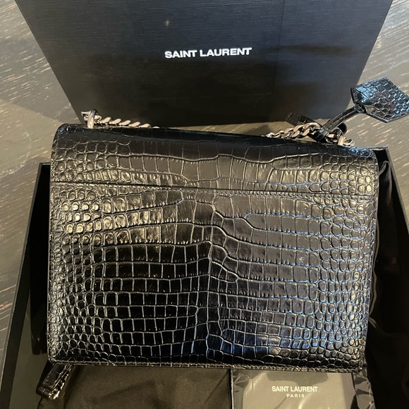 Black croc embossed Saint Laurent bag with silver hardware - Picture 3 of 3